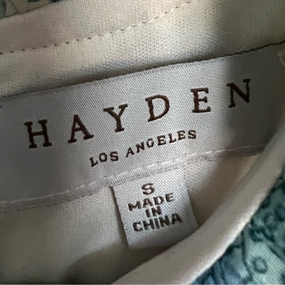 Womens Textured Floral Ruffle Neck Short Sleeve Dress - Picture 5 of 8